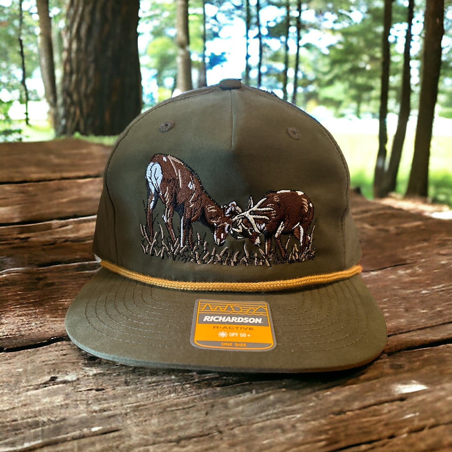 🎁 Fighting Bucks - Mossy Oak Bottomland (100% off)